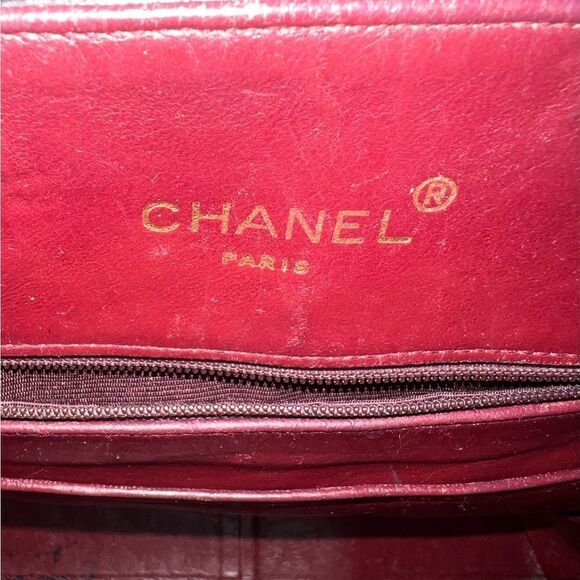 Chanel Leather Tote  - Picture 13 of 14